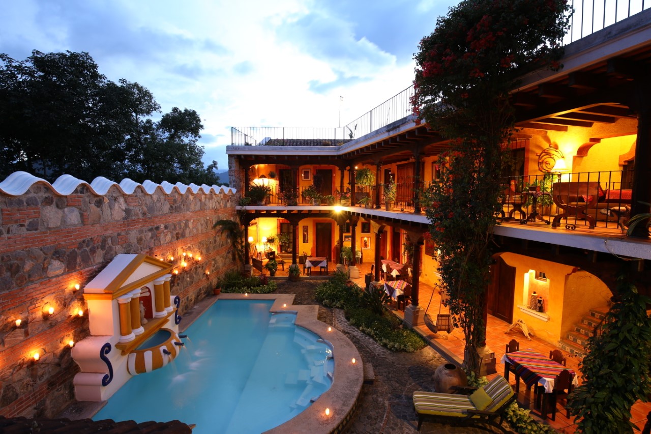 Hotel Palacio De Doña Beatriz - Hoteles en Antigua Guatemala